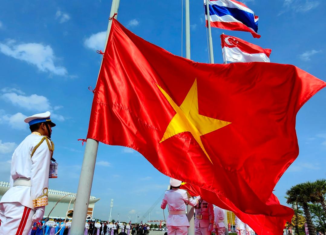 vietnam-flag-history-meaning-attractions-240826014758